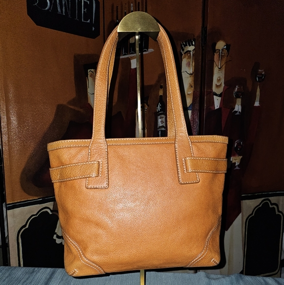Michael Kors Tan Leather Bag - Picture 3 of 15